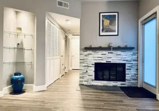 Photo #4: 240025244 Listing