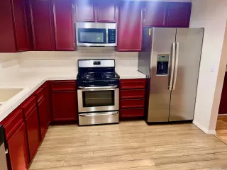 Photo #5: 240025290 Listing