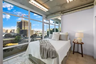 Photo #6: 240025347 Listing