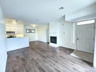 Photo #2: 240025488 Listing