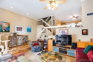 Photo #4: 240025510 Listing 