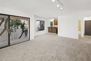 Photo #4: 240025565 Listing 