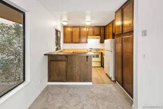 Photo #6: 240025565 Listing 