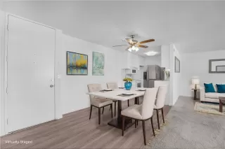 Photo #4: 240025616 Listing