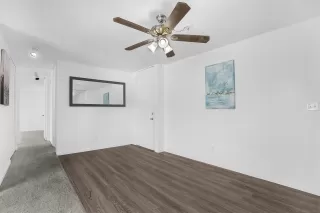 Photo #6: 240025616 Listing