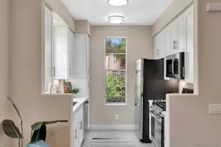 Photo #6: 240025631 Listing