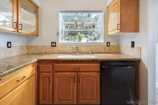 Photo #6: 240025648 Listing