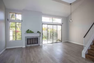 Photo #6: 240025680 Listing