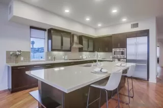 Photo #4: 240025681 Listing