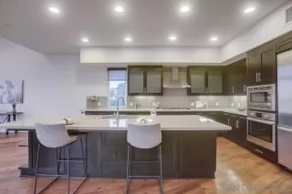 Photo #5: 240025681 Listing