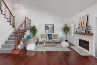 Photo #4: 240025767 Listing