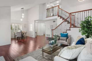 Photo #6: 240025767 Listing