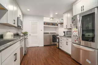 Photo #6: 240025824 Listing 