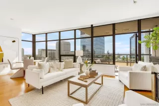 Photo #3: 240025891 Listing