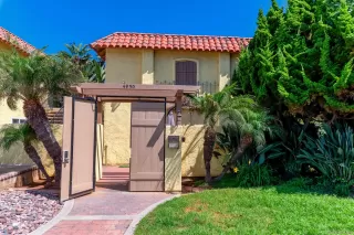 Photo #1: 240025933 Listing