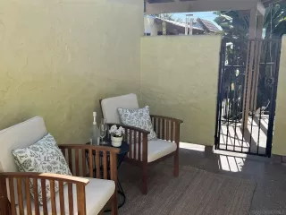 Photo #5: 240025933 Listing