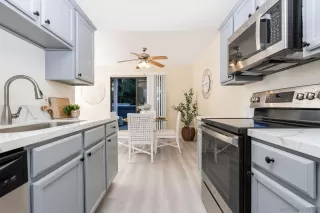 Photo #4: 240025938 Listing