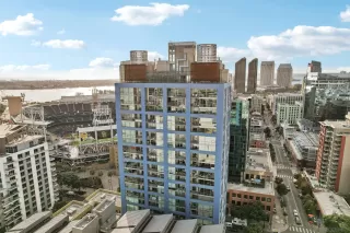 Photo #2: 240025950 Listing