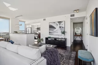 Photo #3: 240025950 Listing