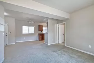 Photo #4: 240025994 Listing