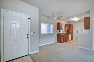 Photo #5: 240025994 Listing