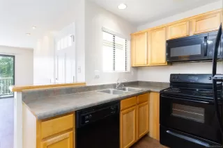 Photo #6: 240026010 Listing