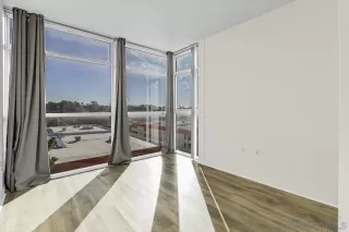 Photo #5: 240026021 Listing