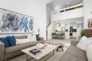 Photo #3: 240026067 Listing 