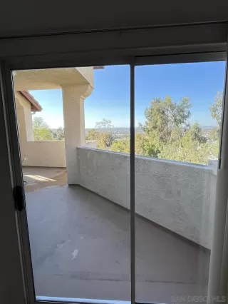 Photo #5: 240026073 Listing