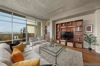 Photo #6: 240026085 Listing