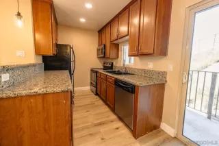 Photo #3: 240026088 Listing 