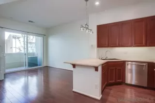 Photo #1: 240026096 Listing