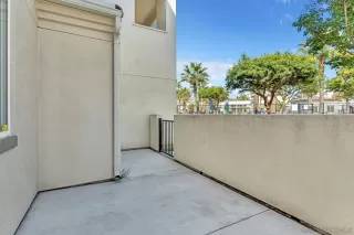 Photo #4: 240026146 Listing