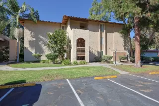 Photo #2: 240026148 Listing 