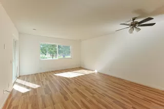 Photo #4: 240026148 Listing 