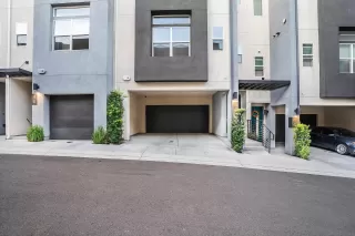 Photo #2: 240026195 Listing