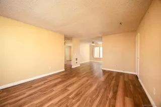 Photo #4: 240026203 Listing 