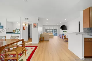 Photo #1: 240026211 Listing 