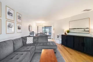 Photo #5: 240026240 Listing