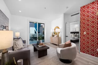 Photo #2: 240026258 Listing 