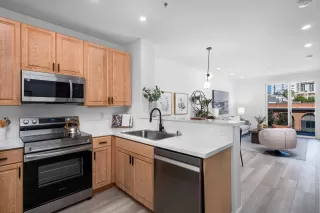 Photo #5: 240026258 Listing 