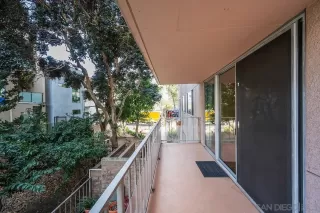 Photo #2: 240026275 Listing 