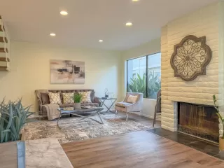 Photo #5: 240026300 Listing