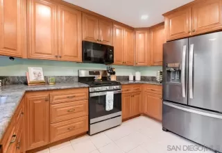 Photo #4: 240026302 Listing