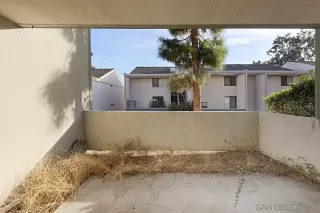 Photo #4: 240026315 Listing