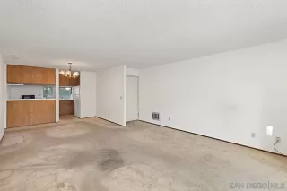 Photo #6: 240026315 Listing