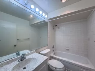 Photo #5: 240026333 Listing 