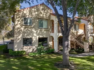 Photo #2: 240026335 Listing 