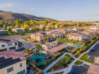 Photo #3: 240026339 Listing 