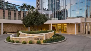 Photo #6: 240026342 Listing